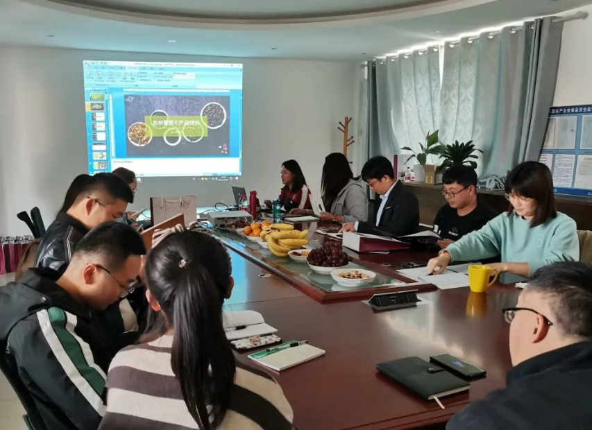 西微雅邀請美國加州葡萄干管理委員會(huì )陸老師為員工進(jìn)行產(chǎn)品培訓(圖3)
